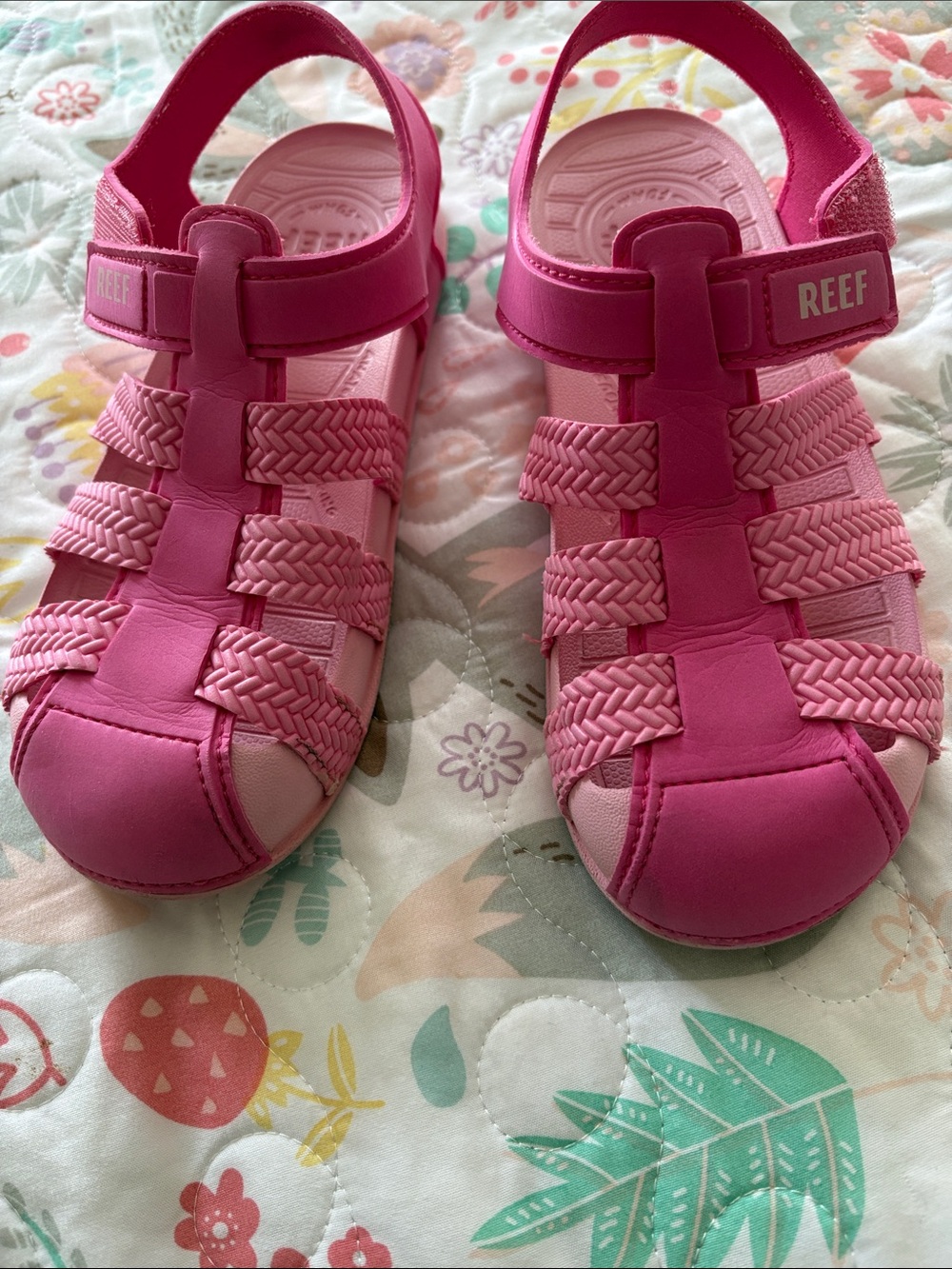 Reef Kids Bright Pink Braided Fisherman Sandals